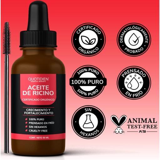 Mujer aplicando aceite de ricino orgánico en cejas y pestañas con cepillo spoolie